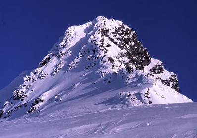 Shuksan summit pyramid