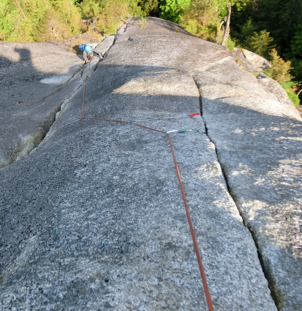 Julie is following me up the 3-4th pitch on Calculus. The comfy belay spot is directly below me.